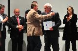 ENRIQUE MEYER ENTREGÓ PLACAS DE DIRECTRICES DE ACCESIBILIDAD Y TURISMO FAMILIAR