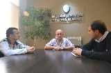 OMAR NARVÁEZ DARÁ CHARLAS Y CLÍNICAS DEPORTIVAS