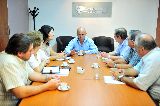 EL INTENDENTE CON MIEMBROS DE LA SOCIEDAD ITALIANA