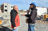 EL INTENDENTE EN LA OBRA DE 42 VIVIENDAS EN LA EX “LOMA BLANCA”