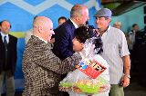 BUZZI Y SASTRE ENCABEZARON ENTREGA DE 78 VIVIENDAS EN MADRYN