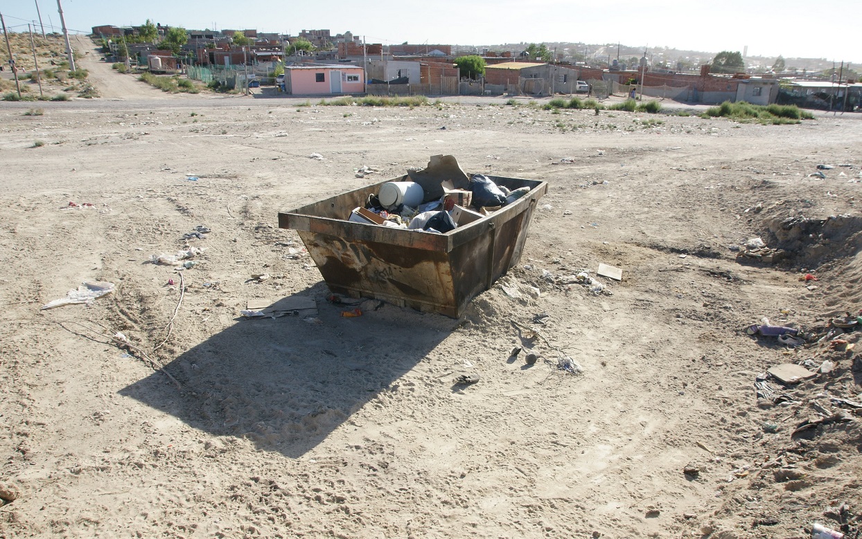 EL MUNICIPIO ELIMINÓ UN NUEVO MINI BASURAL A CIELO ABIERTO