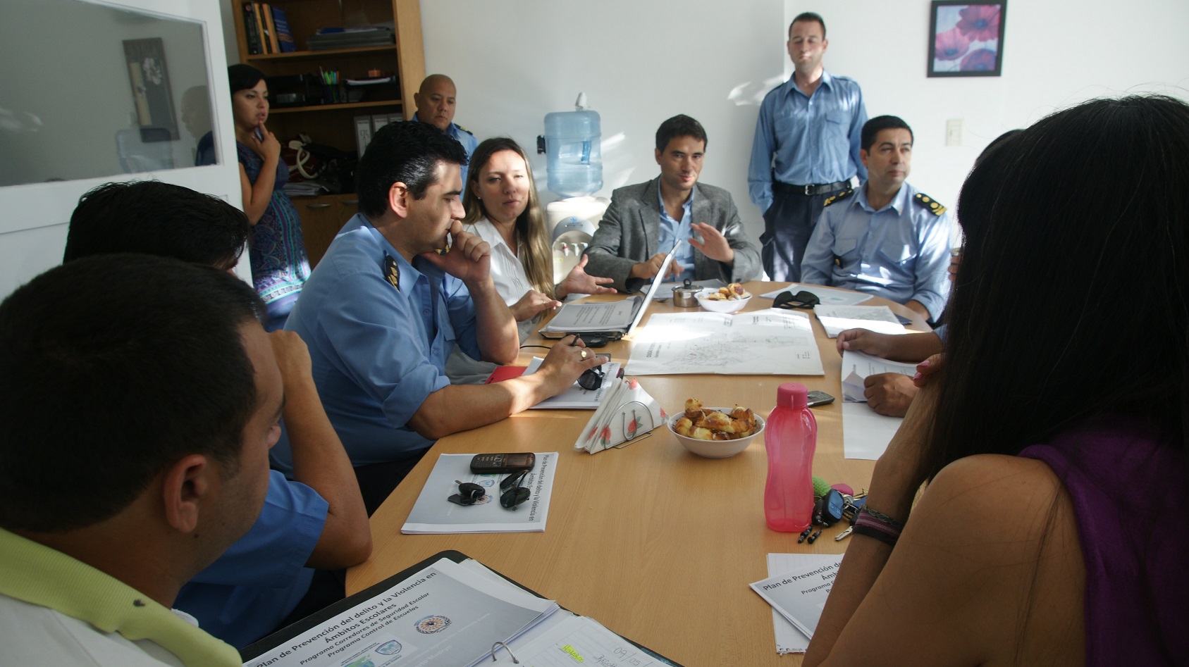 REUNIÓN POR LOS CORREDORES ESCOLARES SEGUROS