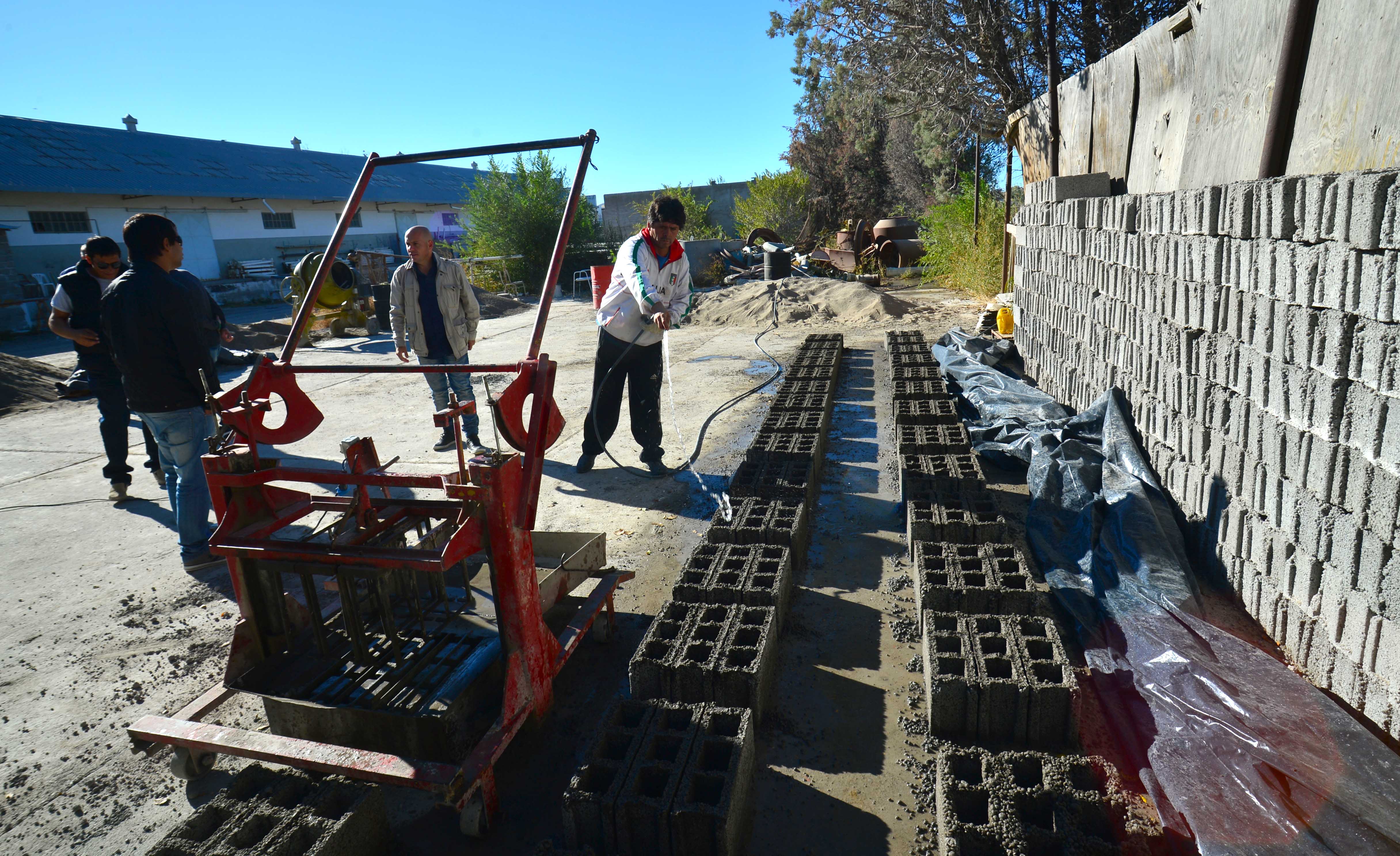 SASTRE RECORRIÓ LA BLOQUERA MUNICIPAL