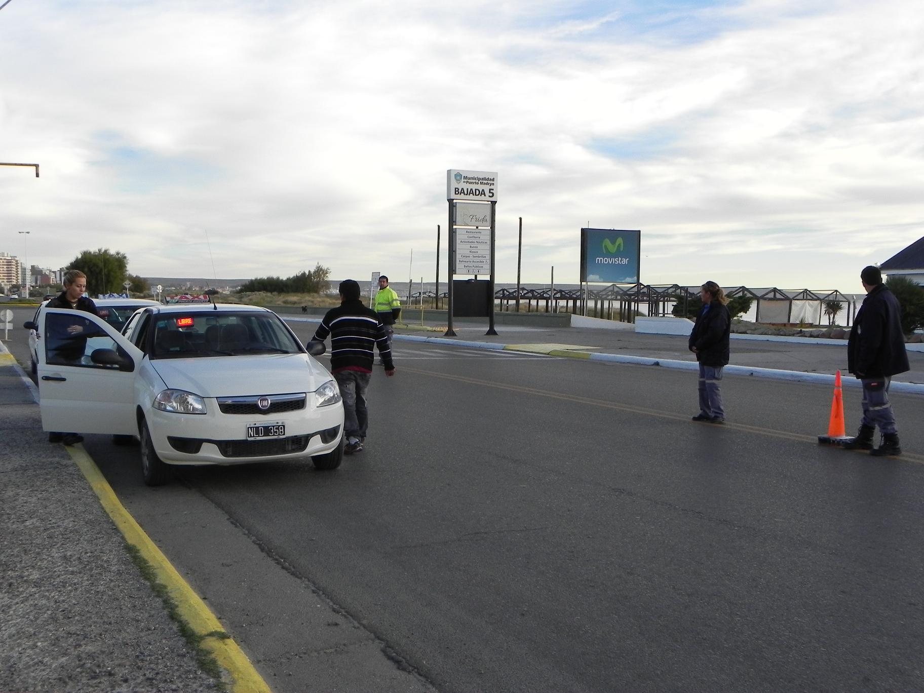 REALIZAN CONTROLES DE TARIFAS DE TAXIS Y EL ESTADO DE LOS RELOJES