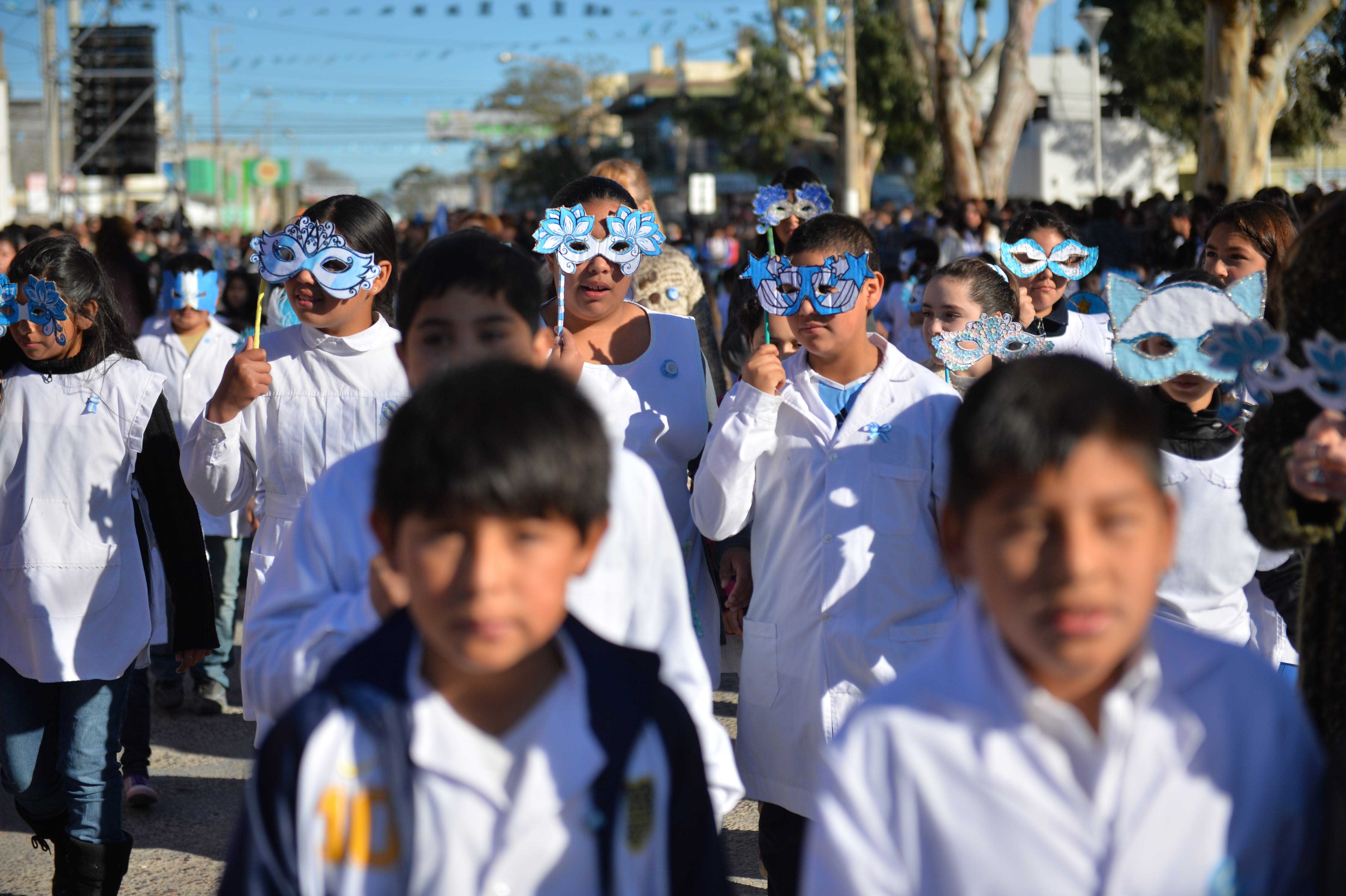 AVANZAN LOS PREPARATIVOS PARA EL DESFILE CÍVICO MILITAR DEL 25 DE MAYO
