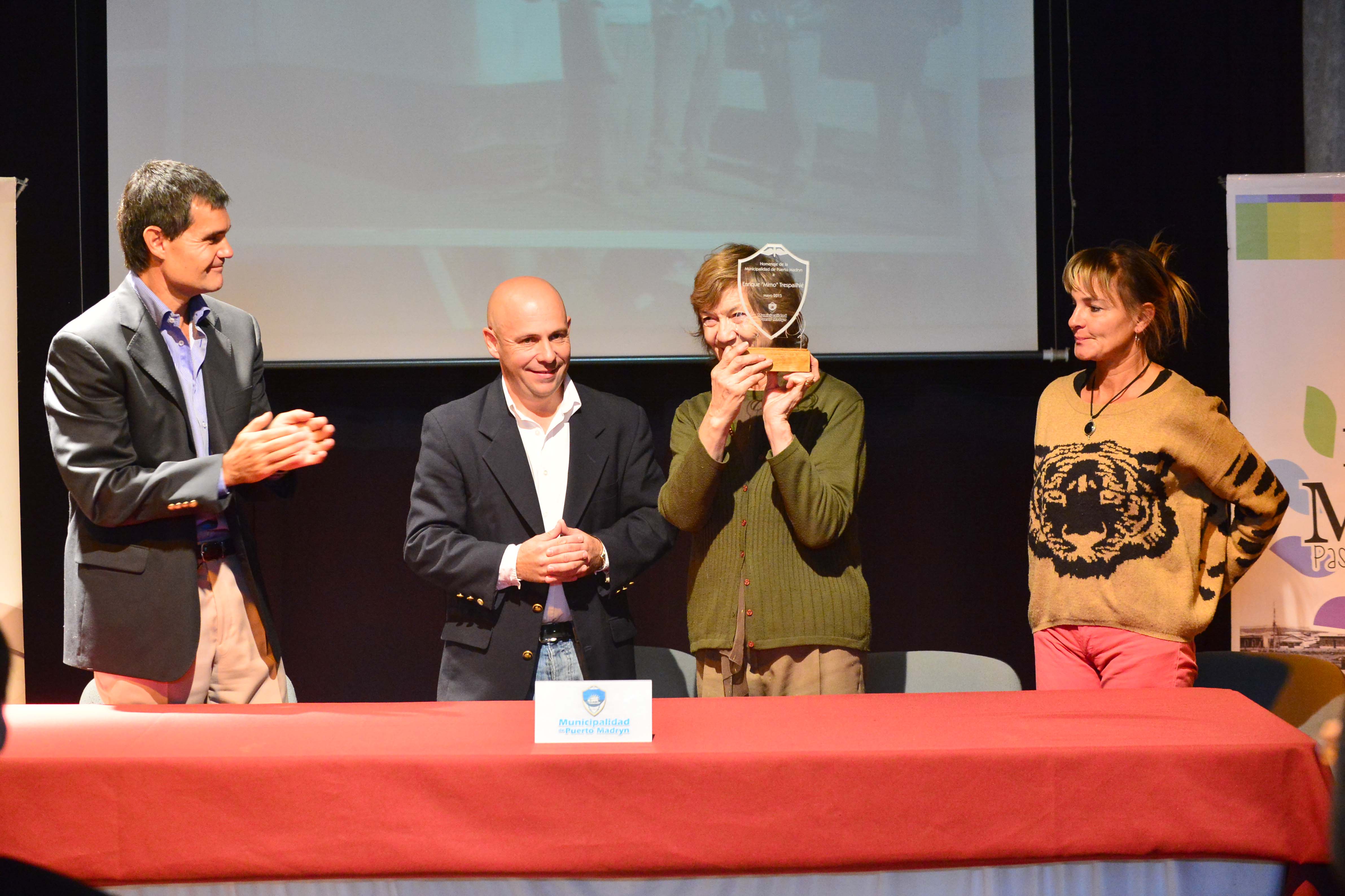 SASTRE ENCABEZÓ EL RECONOCIMIENTO DEL MUNICIPIO A “MIMO” TRESPAILHIE