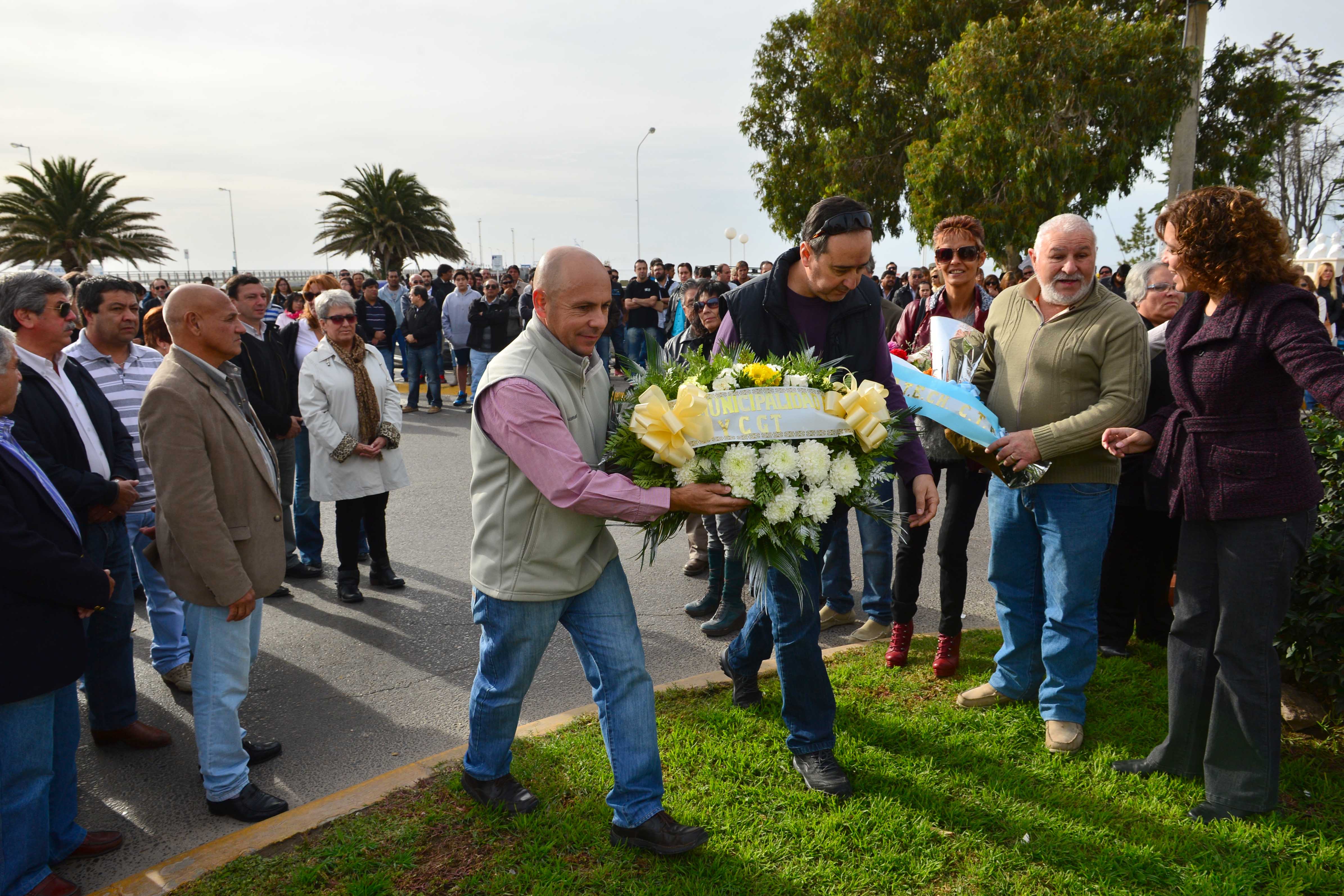 EL INTENDENTE ENCABEZÓ EL ACTO EN HOMENAJE A LOS TRABAJADORES