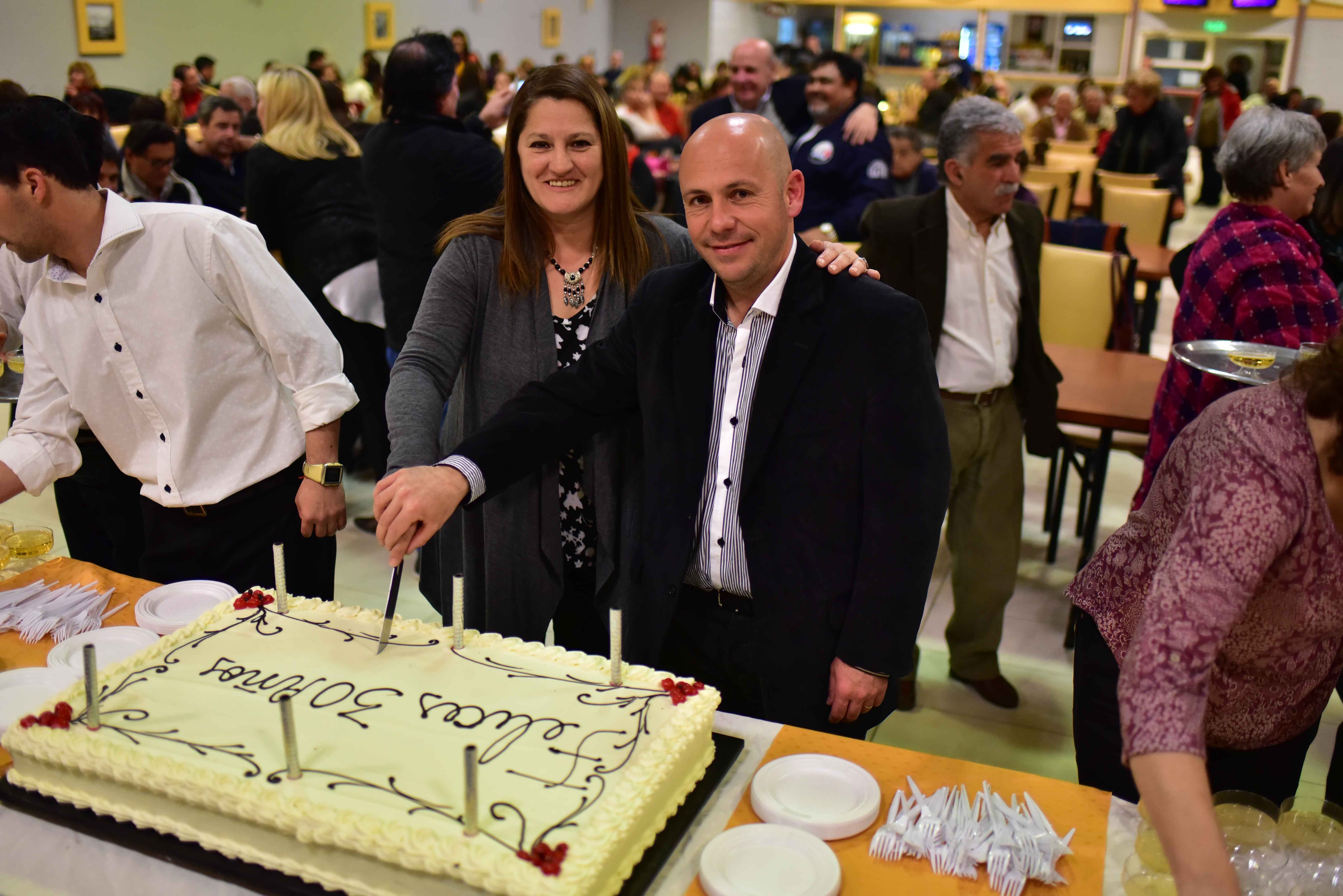 EL INTENDENTE EN EL FESTEJO POR LOS 30 AÑOS DEL BINGO MUNICIPAL