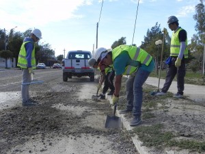 CONTINÚAN LOS TRABAJOS DE LAS CUADRILLAS BARRIALES