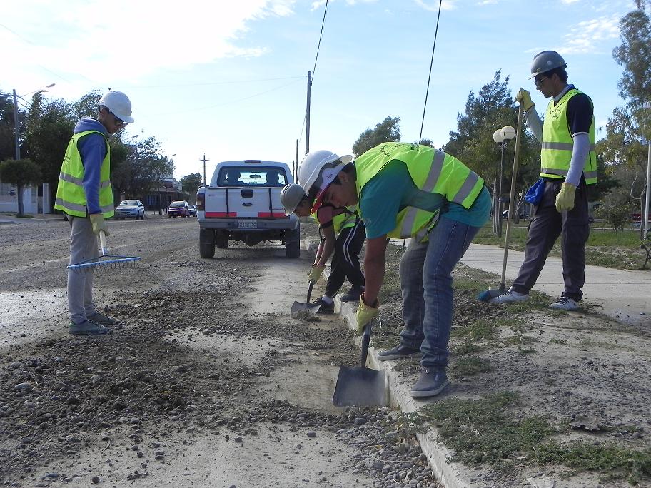 CONTINÚAN LOS TRABAJOS DE LAS CUADRILLAS BARRIALES