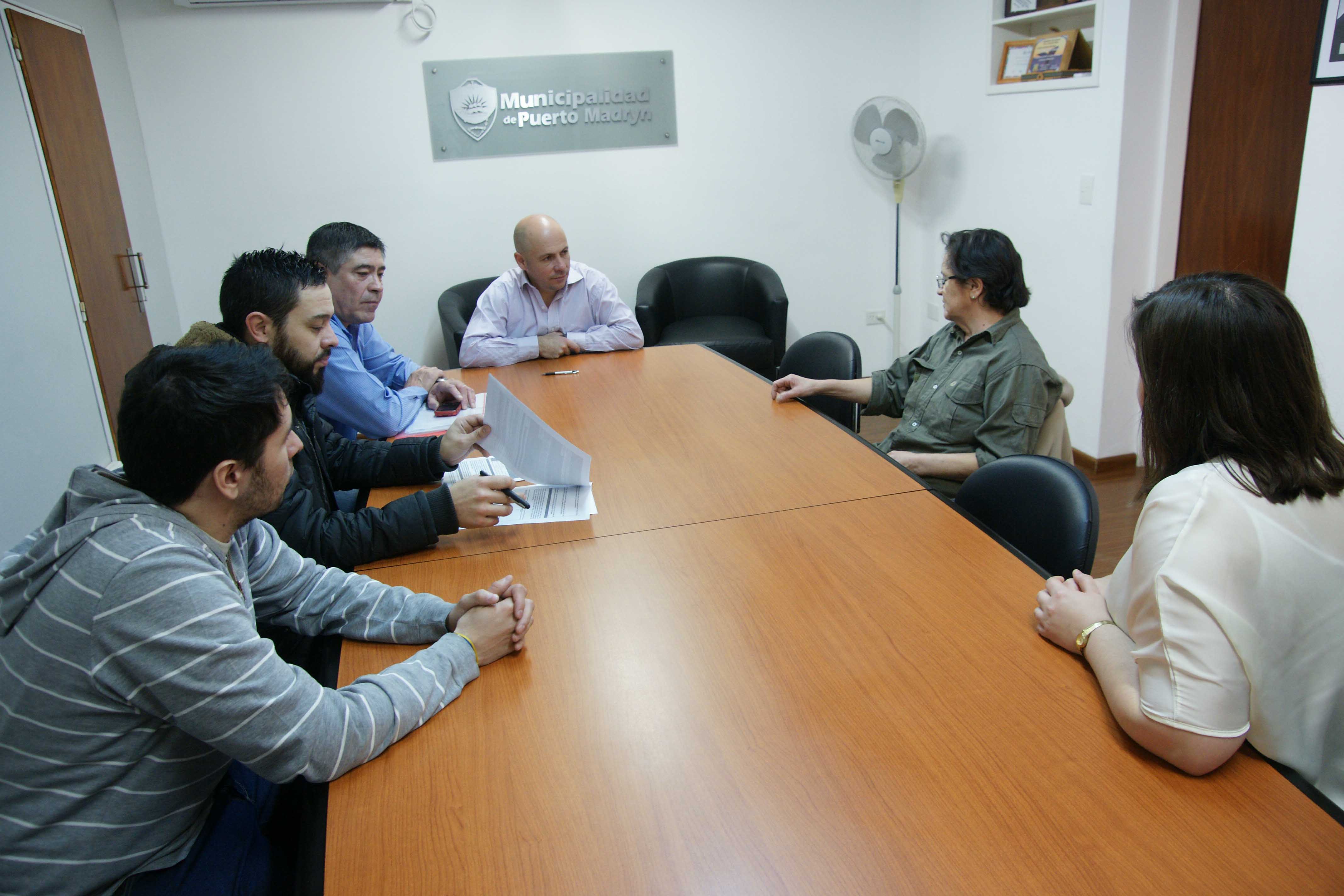 SASTRE FIRMÓ NUEVO REFINANCIAMIENTO PARA MICROEMPRENDIMIENTO LOCAL