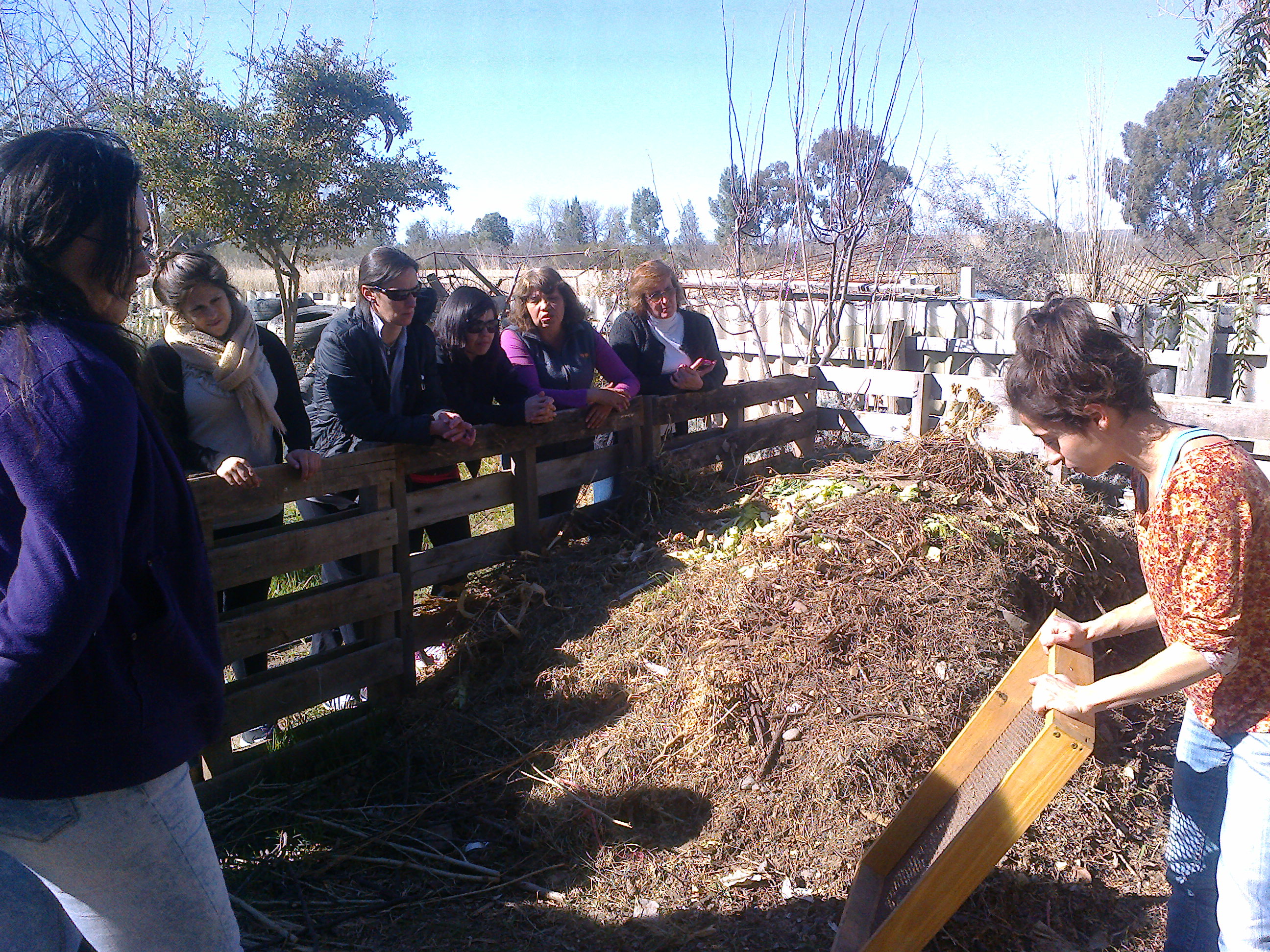 EXITOSO INICIO DEL TALLER DE HUERTA PARA DOCENTES