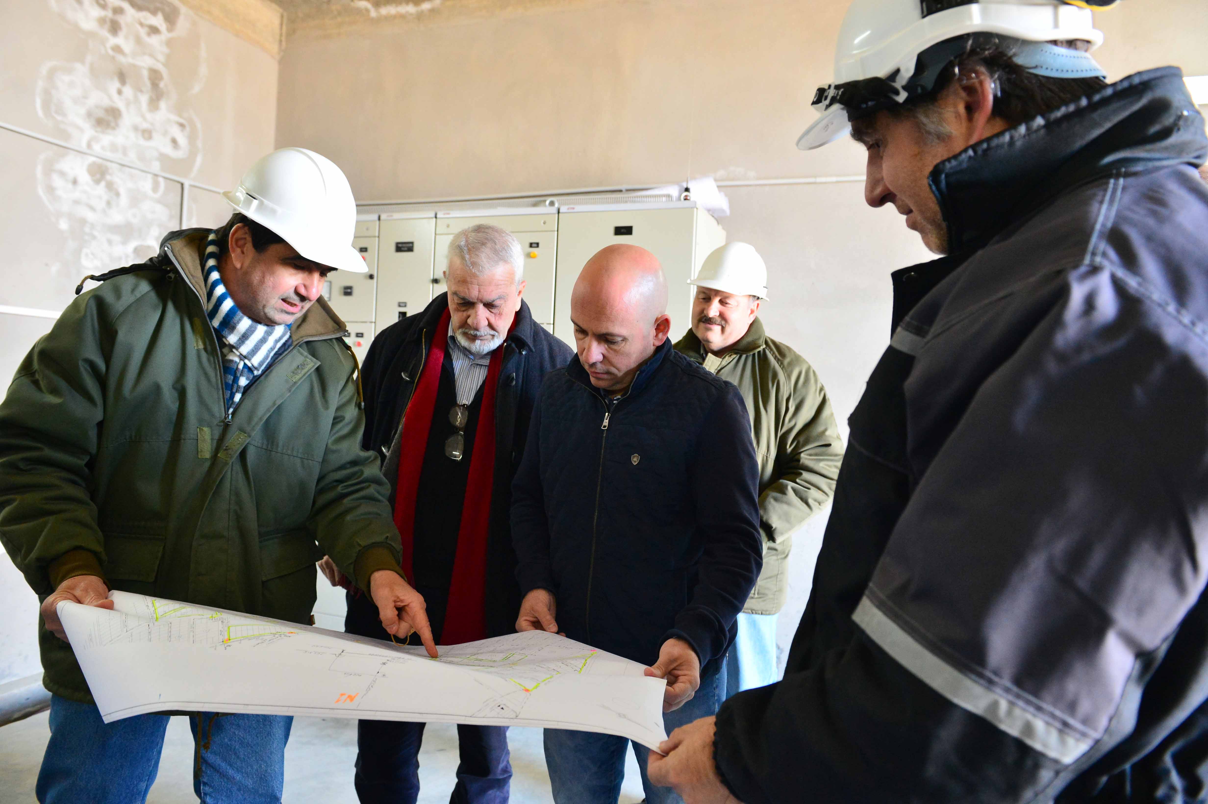 SASTRE EN LA PUESTA EN MARCHA DE LA ESTACIÓN DE PRESURIZACIÓN DEL BARRIO PUJOL