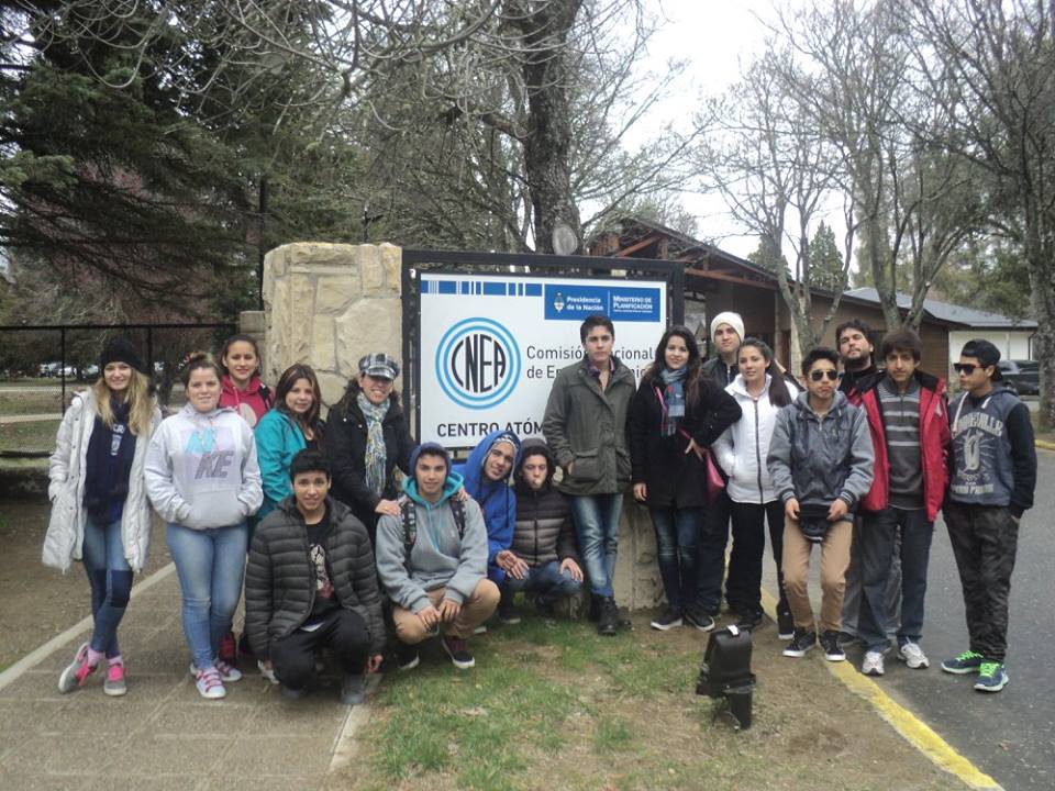 ESTUDIANTES DEL COLEGIO DE PESCA VISITARON EL CENTRO ATÓMICO BARILOCHE