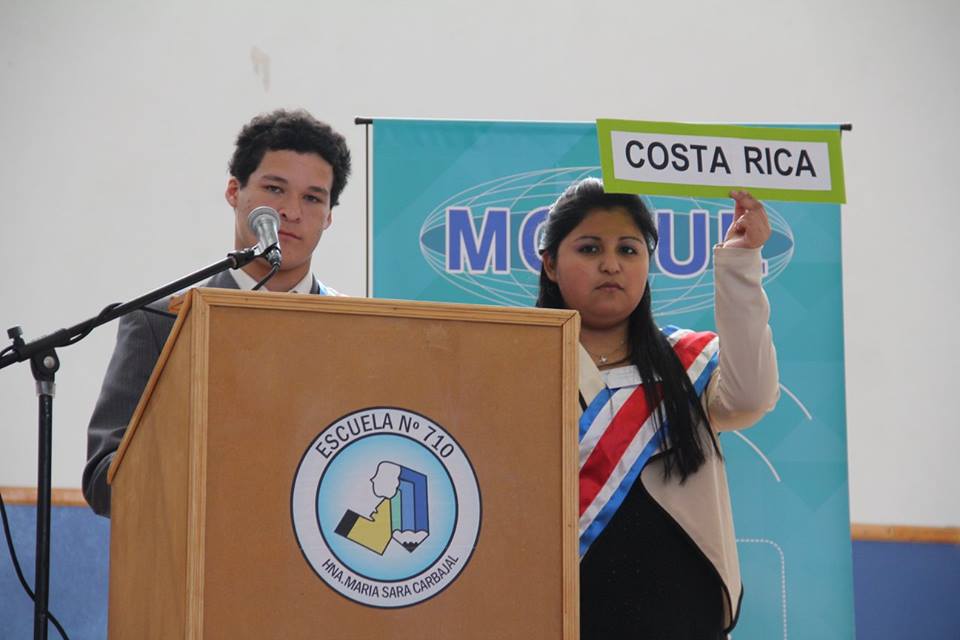 ALUMNOS DE LA ESCUELA MUNICIPAL DE PESCA PARTICPARON DEL MODELO DE NACIONES UNIDAS LOCAL 