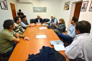 SASTRE CON LA JUNTA VECINAL DE “QUINTAS DEL MIRADOR”