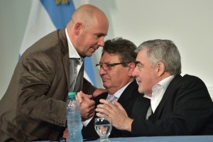 DAS NEVES Y SASTRE ANUNCIARON MÁS VIVIENDAS PARA MADRYN