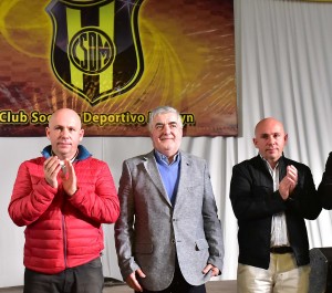 DAS NEVES Y SASTRE EN EL ACTO POR LOS 92 AÑOS DE DEPORTIVO MADRYN