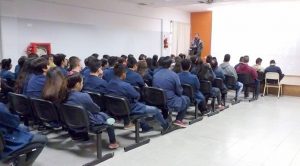 LA DIRECCIÓN DE JUVENTUD REALIZA VISITAS A ESCUELAS