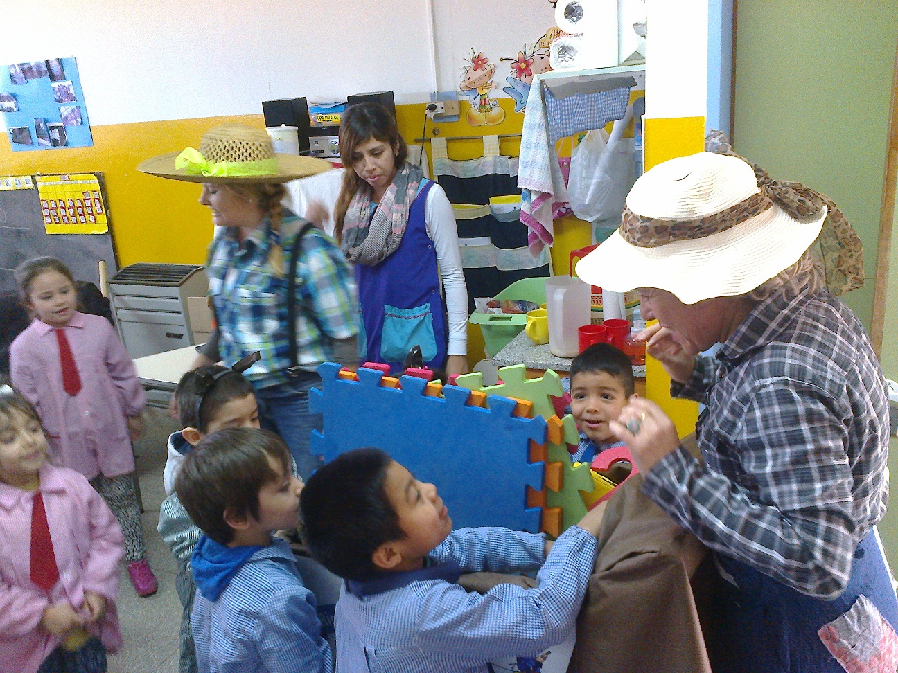 EL CHANGUITO DE LA LECTURA LLEGÓ AL JARDÍN N° 482