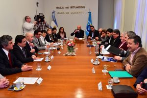 REUNIÓN DE GABINETE PROVINCIA – MADRYN: “LA OBRA EMBLEMÁTICA PARA LA CIUDAD, ES QUE TODOS TENGAN LOS SERVICIOS”