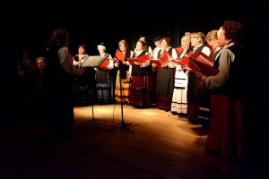 EL CORO DE LA CASA DE GALICIA SE PRESENTÓ EN EL TEATRO DEL MUELLE