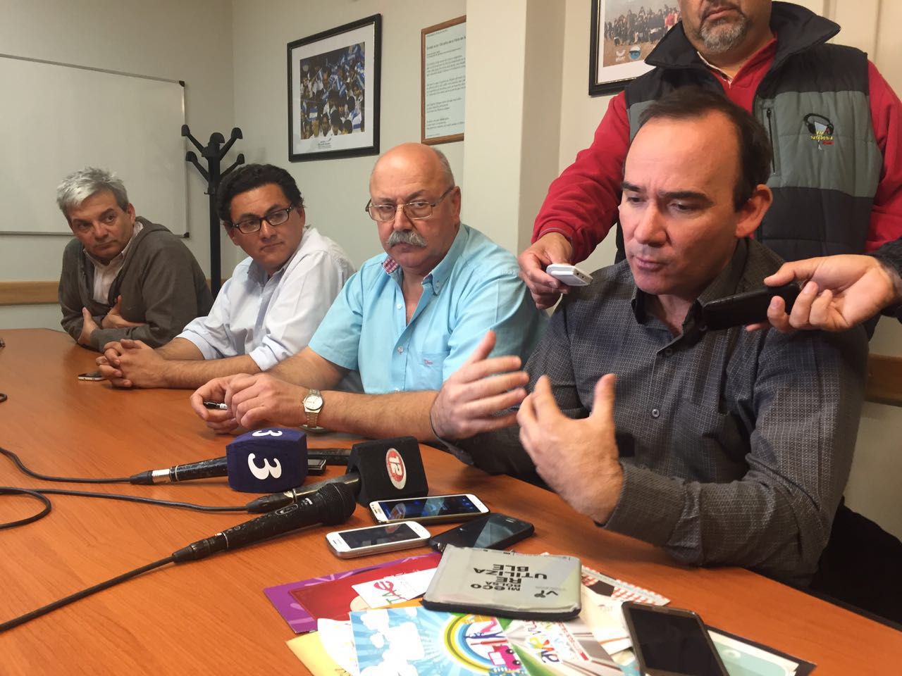 EL MUNICIPIO Y CAMAD ANALIZARON RESULTADOS DE VIAJE A ESPAÑA