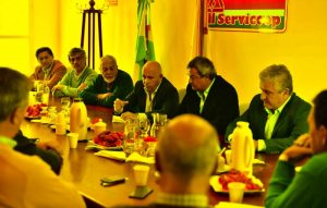 SASTRE CON AUTORIDADES DE SERVICOOP Y LA FEDERACIÓN DE COOPERATIVAS DE CHUBUT