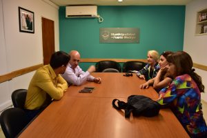 SASTRE CON AUTORIDADES DEL PUERTO MADRYN TENIS CLUB
