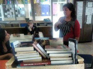 LOS LIBROS RECOLECTADOS EN “HISTORIAS QUE INSPIRAN” FUERON DONADOS AL CAPS RUCA CALIL