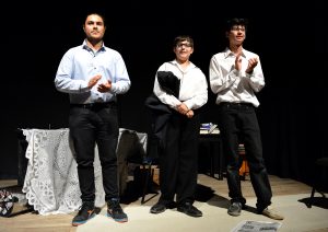 MUESTRA DE FIN DE AÑO DEL TALLER DE TEATRO PARA ADOLESCENTES