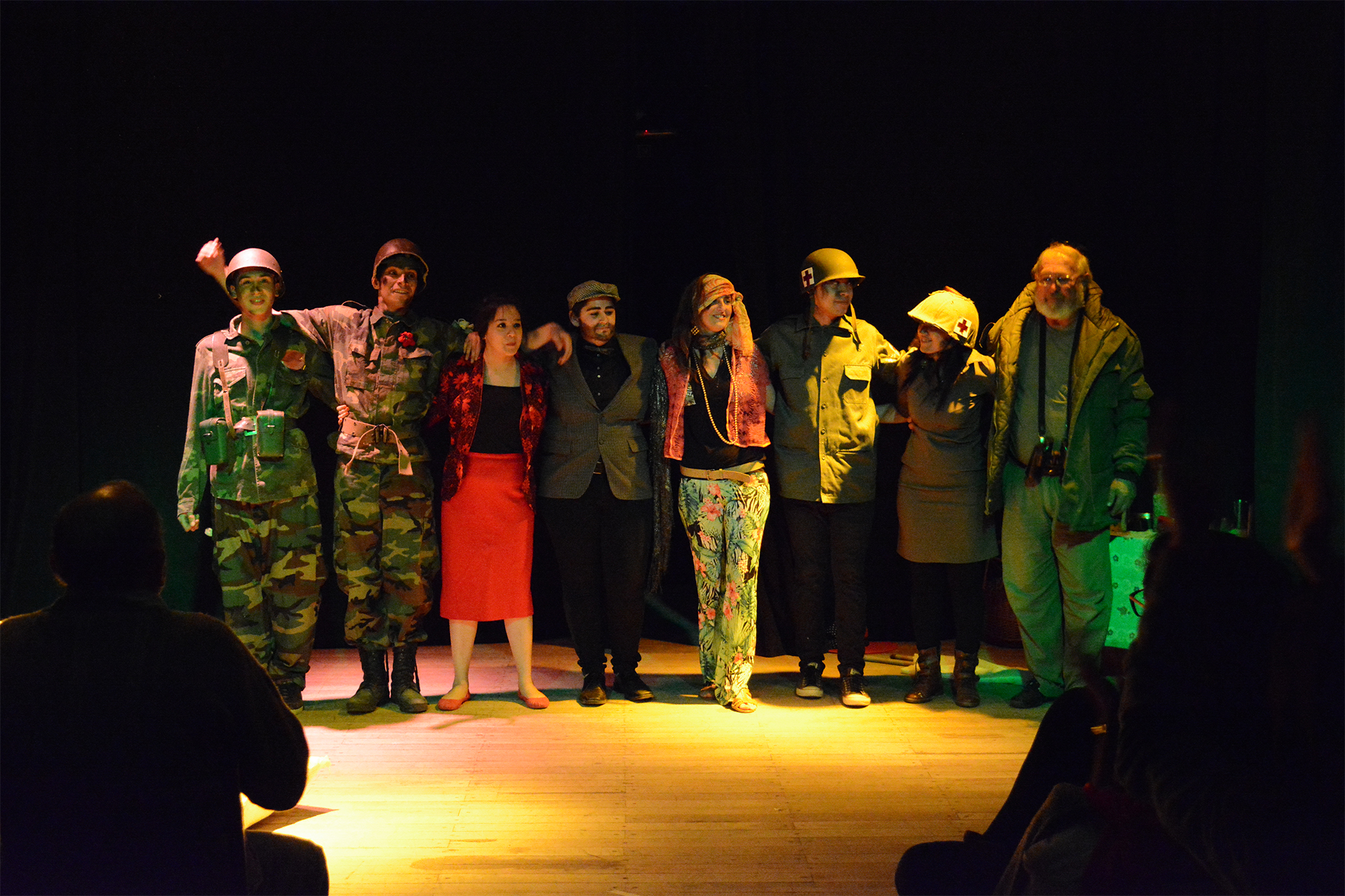 EL TALLER DE TEATRO PARA ADULTOS CERRÓ EL AÑO CON LA OBRA “PIC NIK”