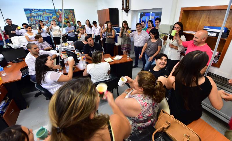 SASTRE ENCABEZÓ BRINDIS PARA DESPEDIR EL 2016