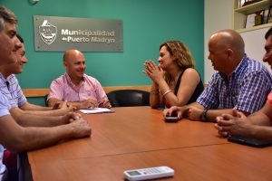 SASTRE RECIBIÓ A JOANNA PERALTA