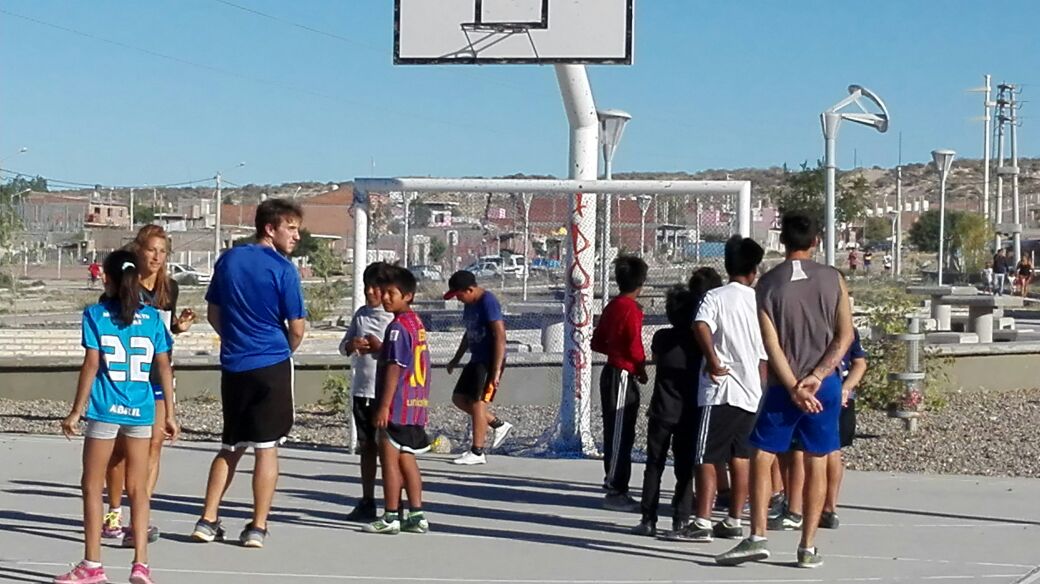 COMENZARON LAS ACTIVIDADES DE BARRIOS EN MOVIMIENTO