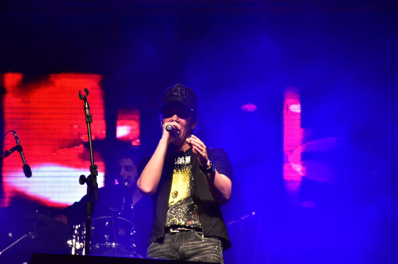 MAXI TRUSSO HIZO BAILAR A 10 MIL PERSONAS EN LA COSTA MADRYNENSE