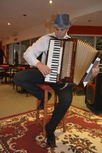 INVITAN AL SHOW “TANGO Y ACORDEÓN: UN SENTIMIENTO QUE CANTA”