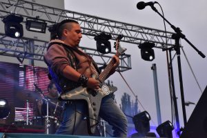 LOS  ARTISTAS LOCALES BRILLARON EN EL ESCENARIO MAYOR DE LA COSTA  