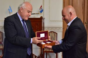 SASTRE CON MIGUEL LIFSCHITZ, GOBERNADOR DE SANTA FE