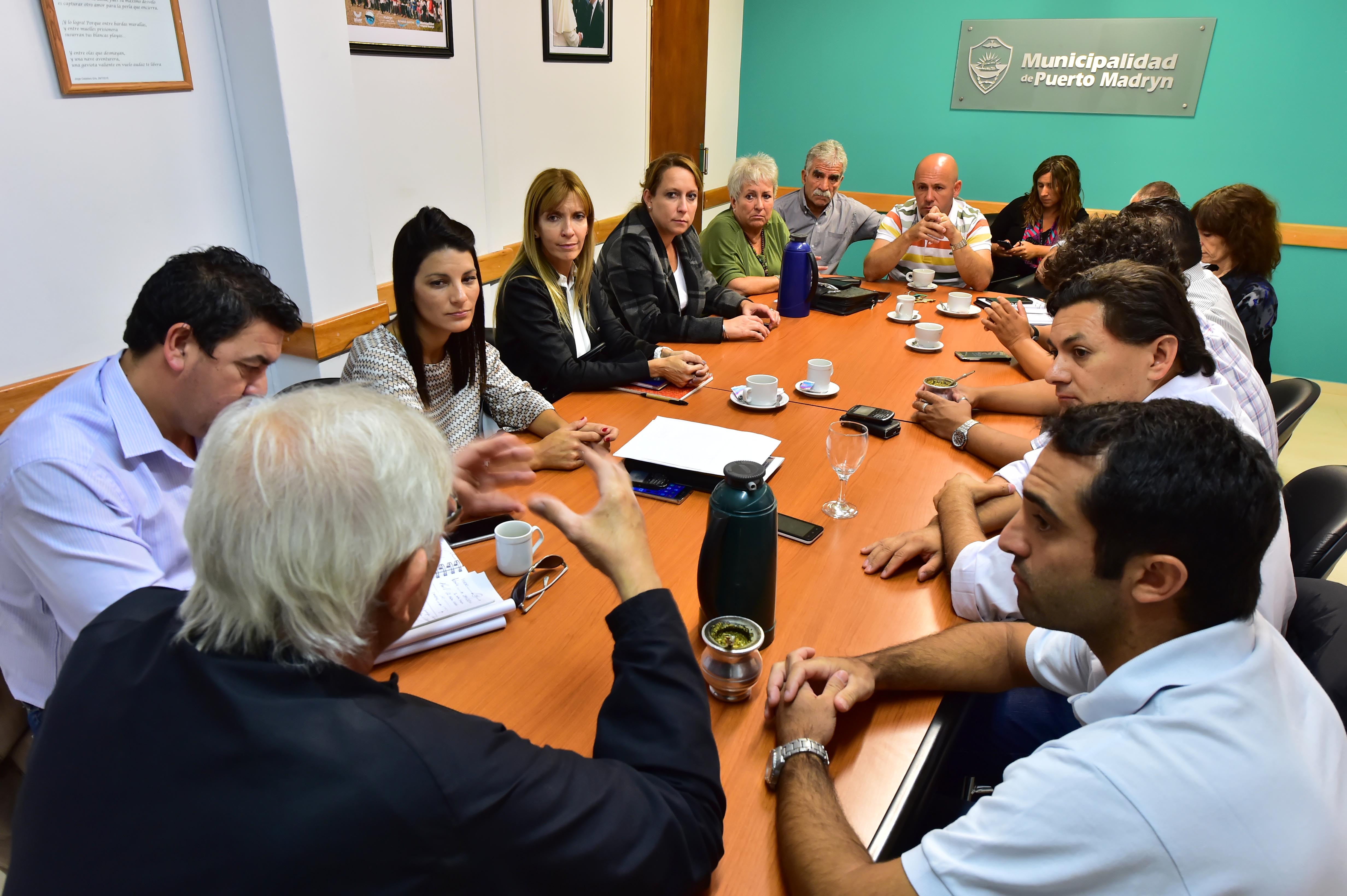 SASTRE ENCABEZÓ REUNIÓN DE GABINETE AMPLIADA CON CONCEJALES