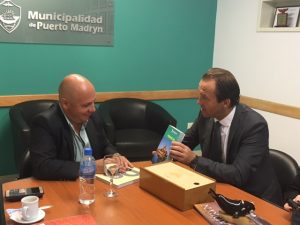 SASTRE RECIBIÓ AL CÓNSUL GENERAL DE FRANCIA, RAPHAEL TRANNOY