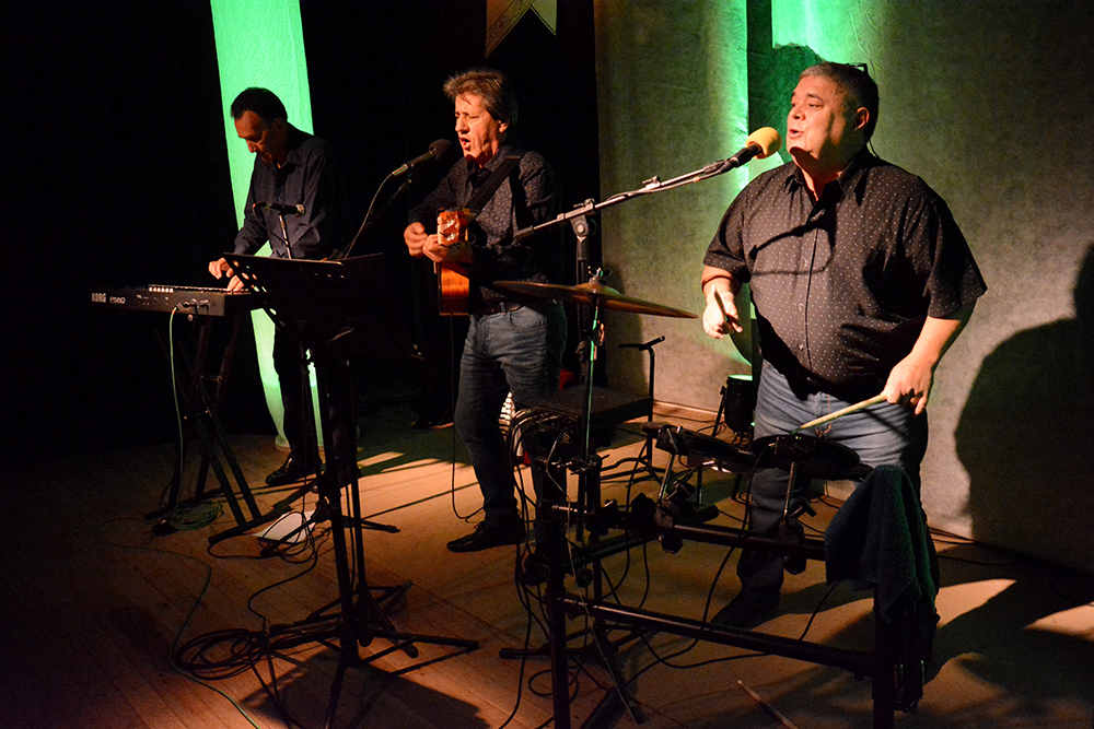 CANTO TRÍO SE PRESENTÓ EN EL TEATRO DEL MUELLE