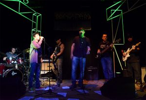 EXCELENTE CONVOCATORIA EN EL RECITAL DE MACADAM