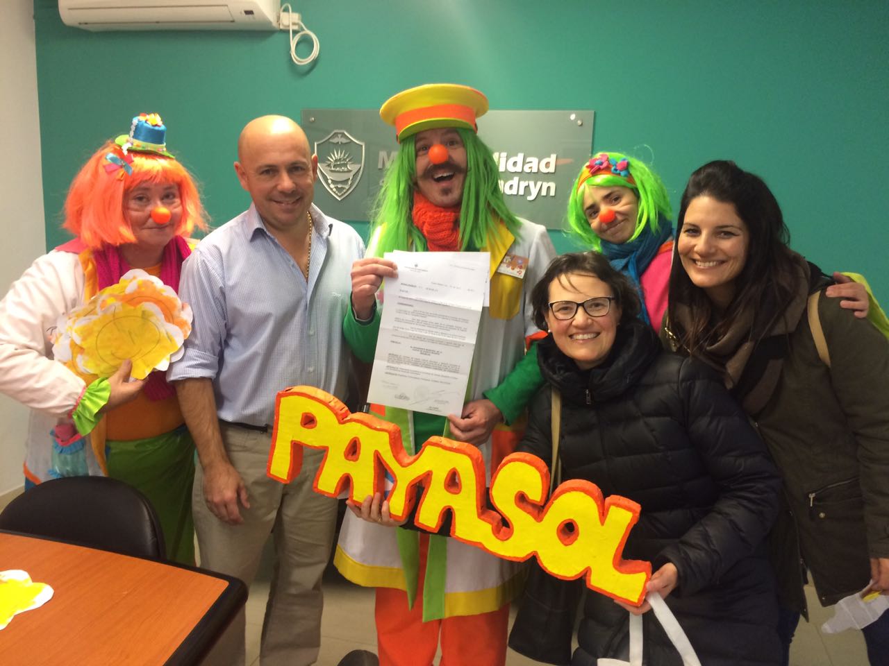SASTRE RECIBIÓ A LOS PAYAMÉDICOS EN UNA NUEVA EDICIÓN DE “PAYASOL”