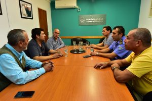 CONTINÚAN EL TRABAJO DE LA MESA DE DIÁLOGO ENTRE MUNICIPIO, POLICÍA Y TAXISTAS