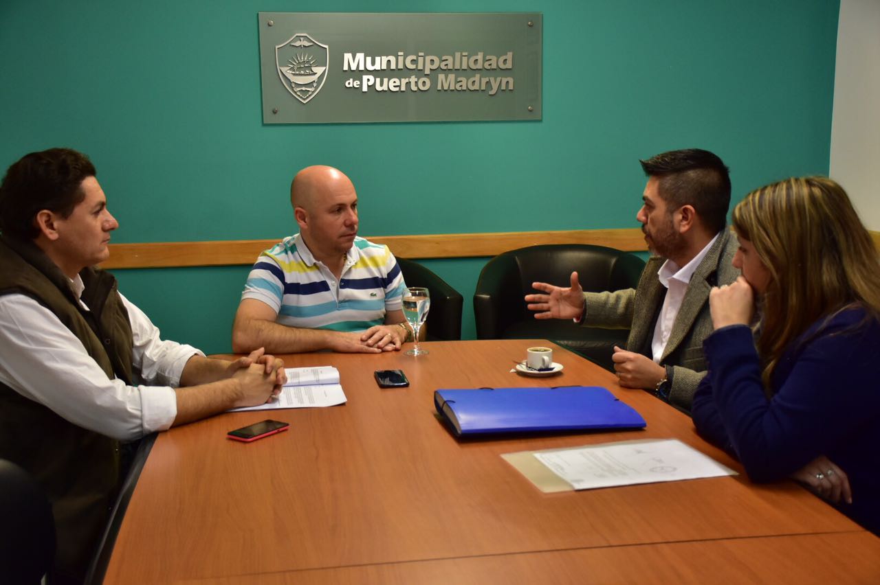 SASTRE RECIBIÓ AL PRESIDENTE DE LA ASOCIACIÓN DE BOMBEROS