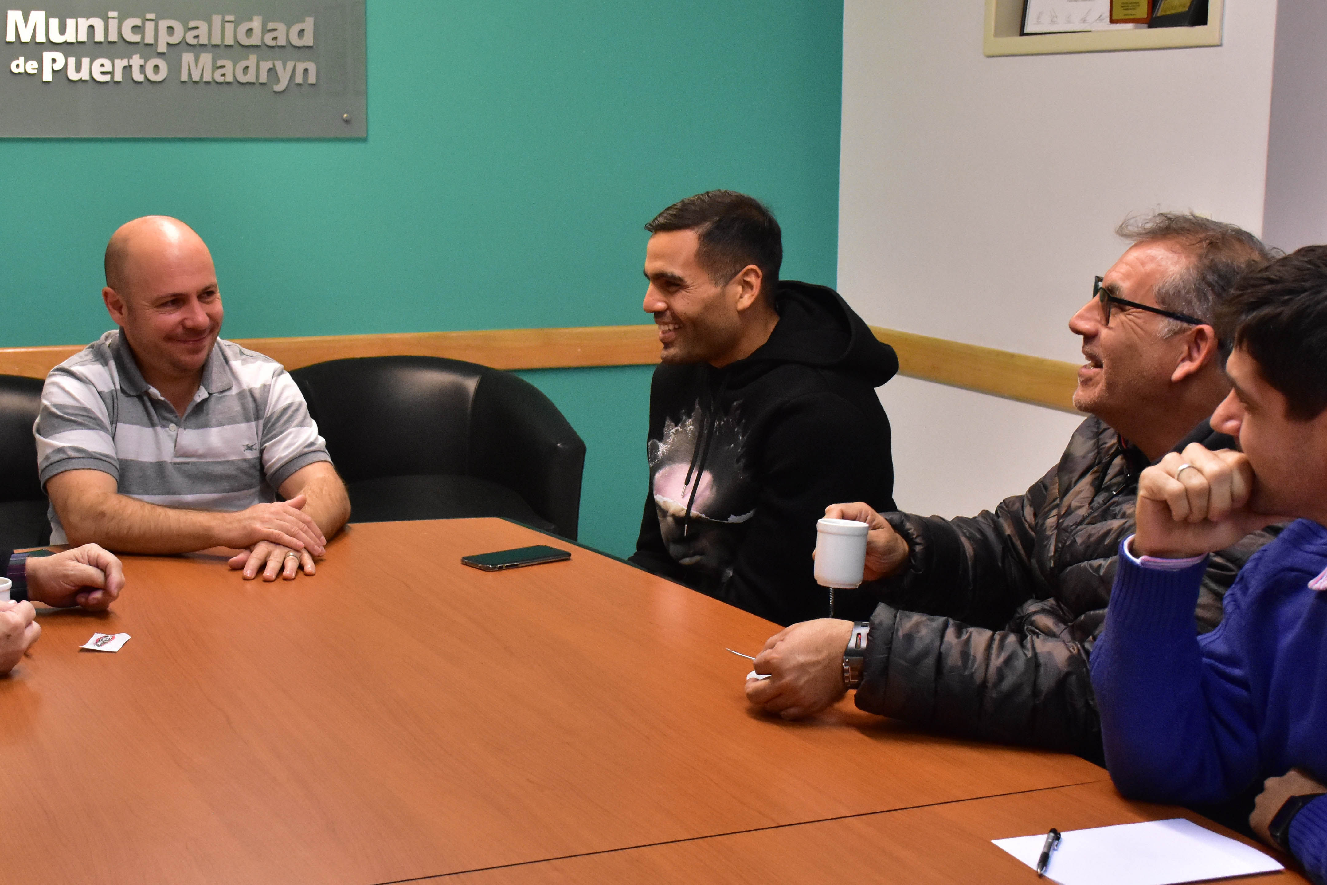 SASTRE RECIBIÓ A GABRIEL MERCADO