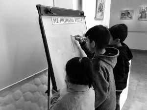 FAMILIAS DEL BARRIO SAN MIGUEL VISITARON EL MUSEO MUNICIPAL DE ARTE 