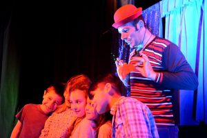 “ARRIBA EL SOL” SE PRESENTÓ A SALA LLENA EN EL TEATRO DEL MUELLE